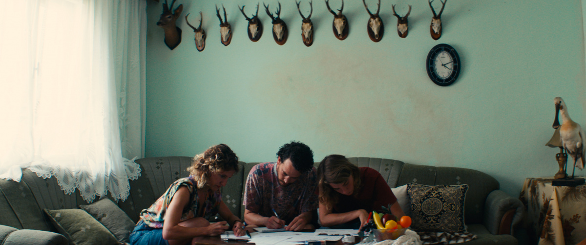 Кадры из Герои не умирают (2019)