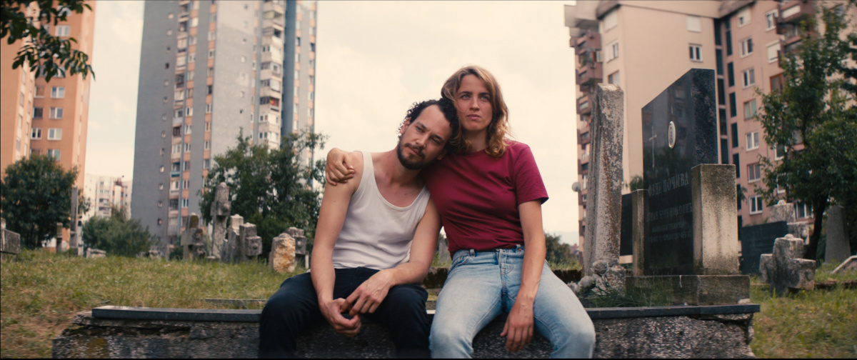 Кадры из Герои не умирают (2019)