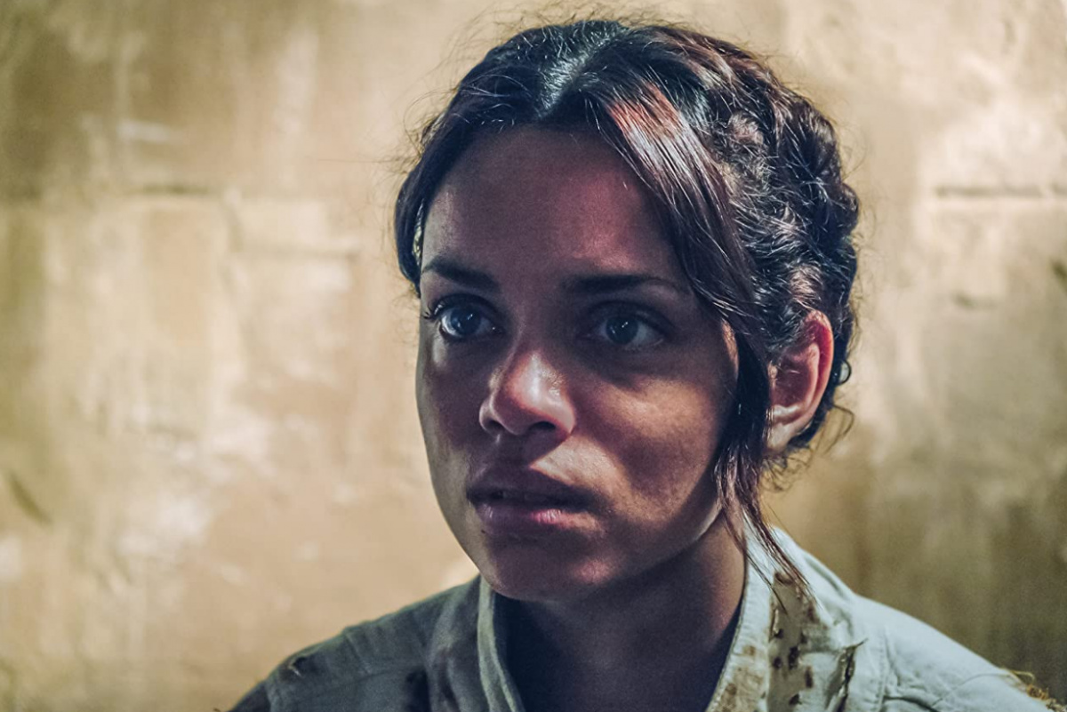 Дикая кошка (2021)