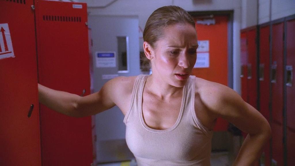 Кадры из Ледяная дрожь (2010)