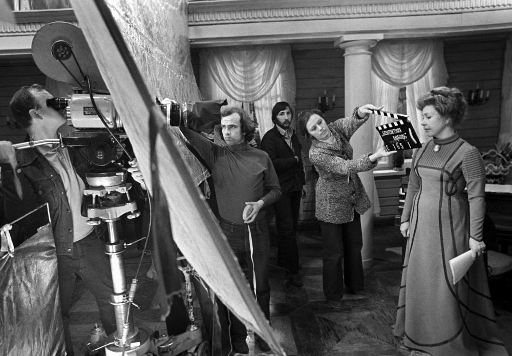 Кадры из Безответная любовь (1980)