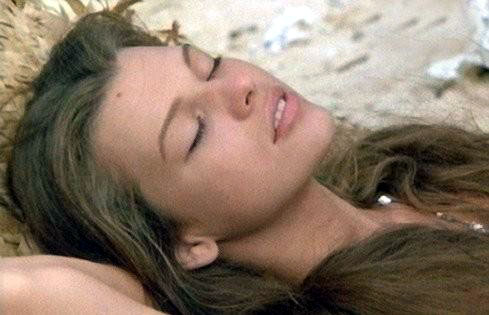 Кадры из Возвращение в Голубую лагуну (1991)