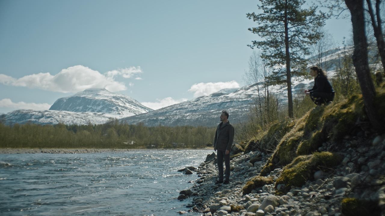 Кадры из Поймать и отпустить (2021)