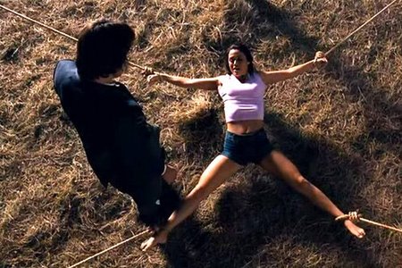 Кадры из 2001 маньяк (2005)