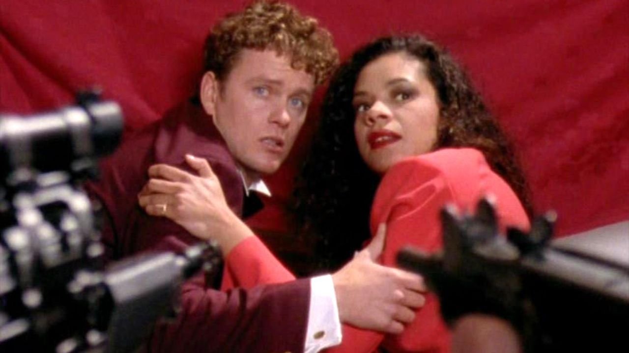 Кадры из Электронные жучки (1995)