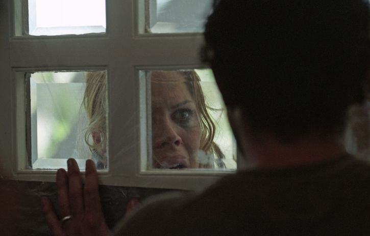 Кадры из У твоего порога (2006)