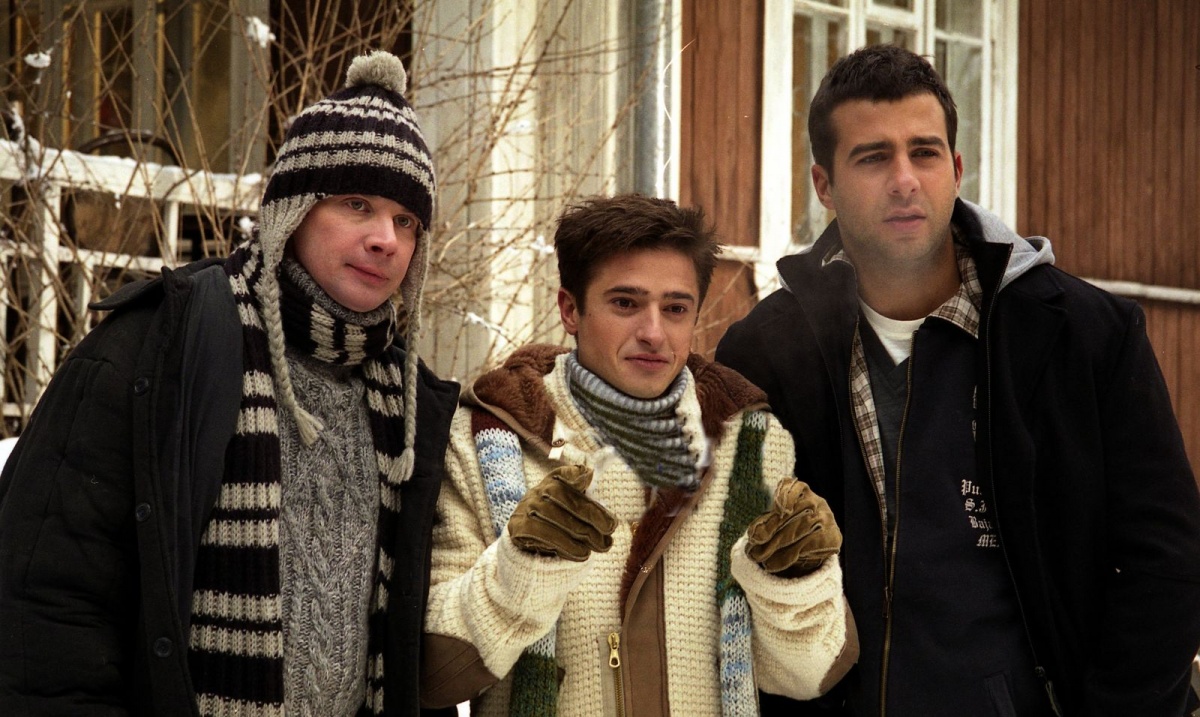 Кадры из Трое и Снежинка (2008)