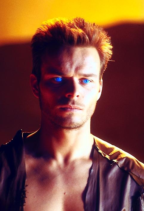 Кадры из Дюна (2000)