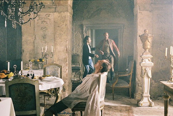 Кадры из Безумие (2005)