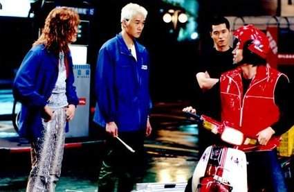 Кадры из Атакуй заправки! (1999)