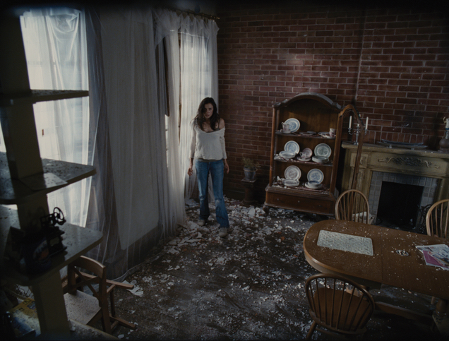 Кадры из 100 футов (2008)