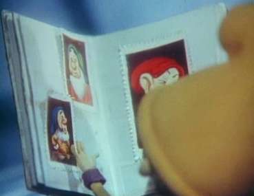 Кадры из Самый маленький гном (1977)