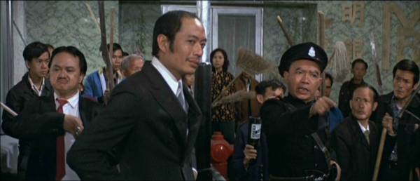 Кадры из Улица сплетен (1974)