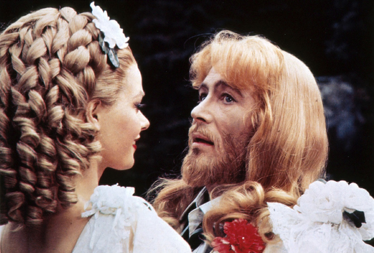 Кадры из Правящий класс (1972)