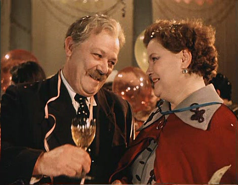 Кадры из Карнавальная ночь (1956)