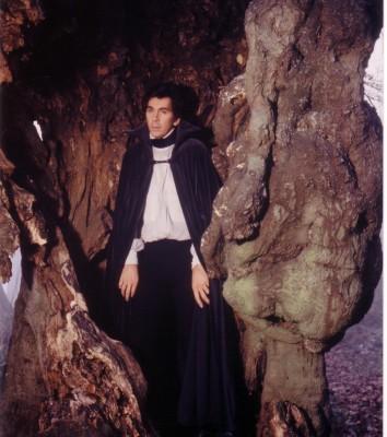 Дракула (1979)