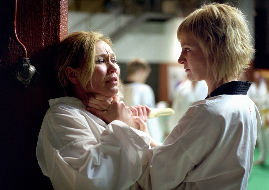 Кадры из Чёрный лед (2007)