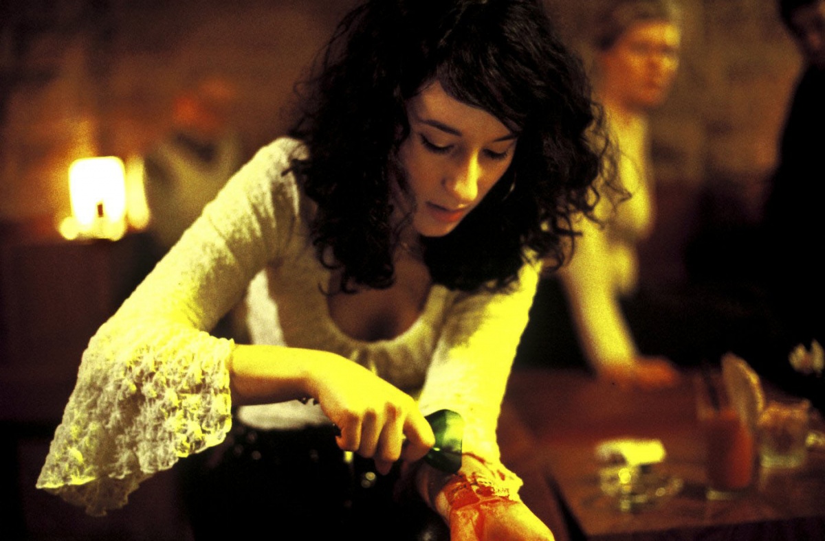 Кадры из Головой о стену (2004)