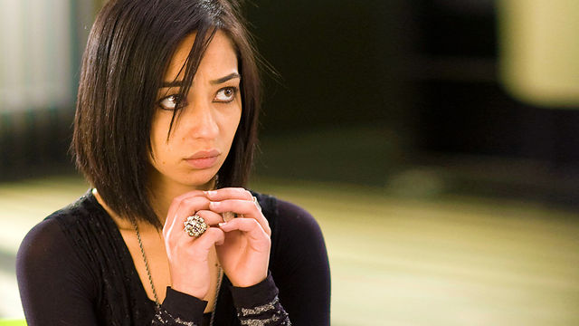 Кадры из Секретарши (2009)