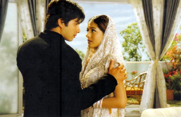 Кадры из Помолвка (2006)