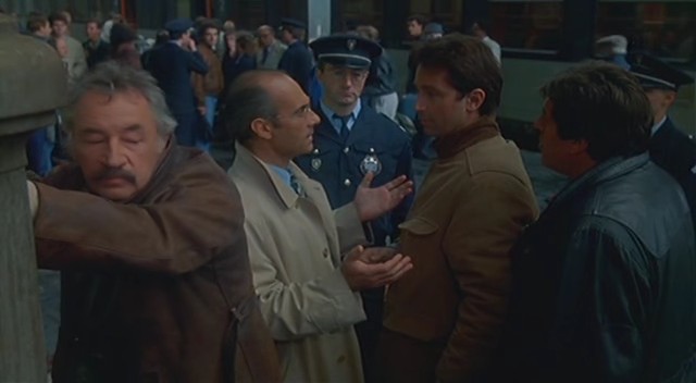 Откройте, полиция! 2 (1990)