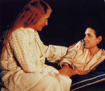 Кадры из Дом духов (1993)