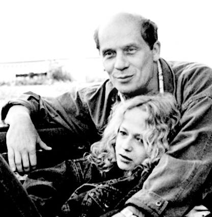 Кадры из Убегающий август (1989)