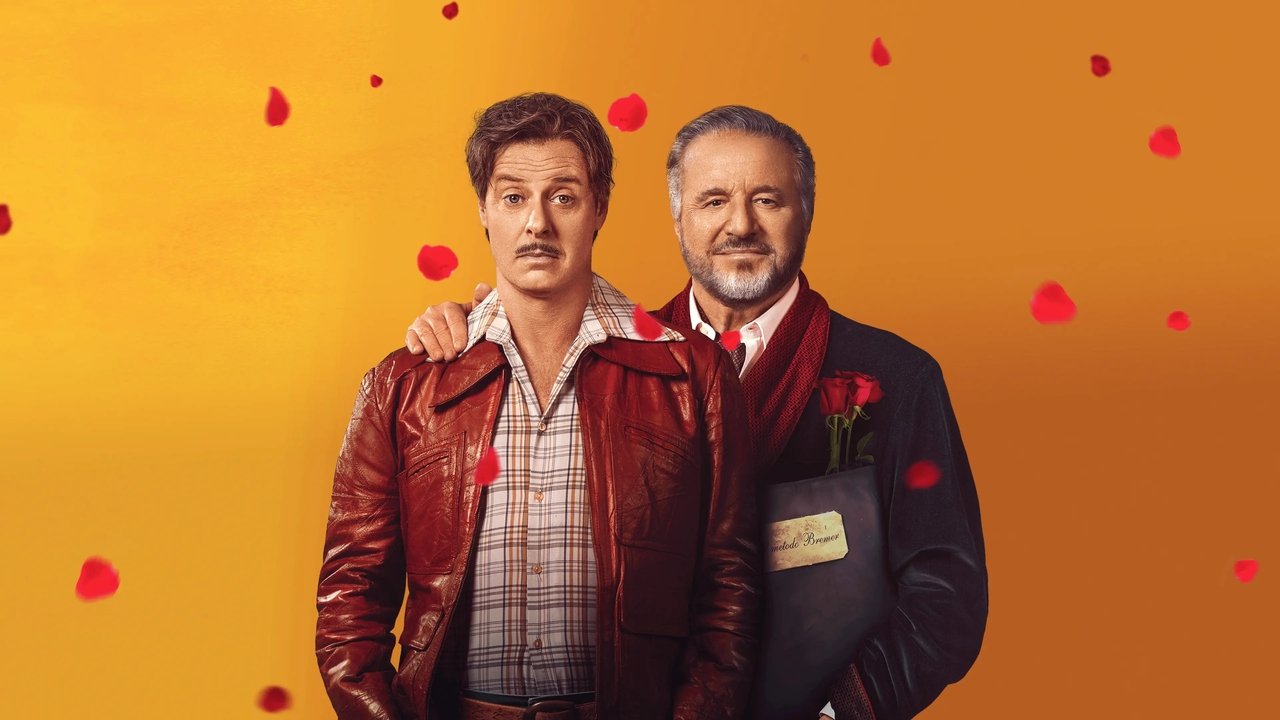 Кадры из Под маской жиголо (2023)