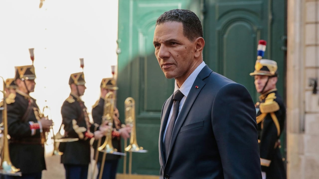 Кадры из Дикари (2019)