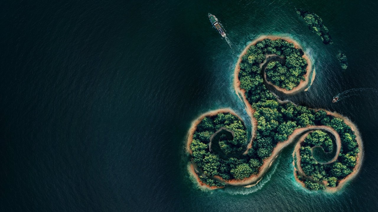 Кадры из Тёмные воды (2023)