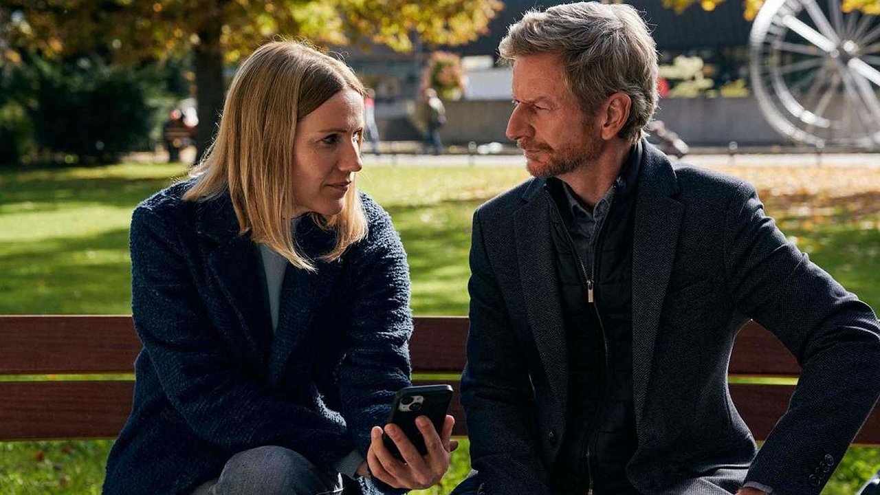 Кадры из Иссиня-Чёрный (2023)