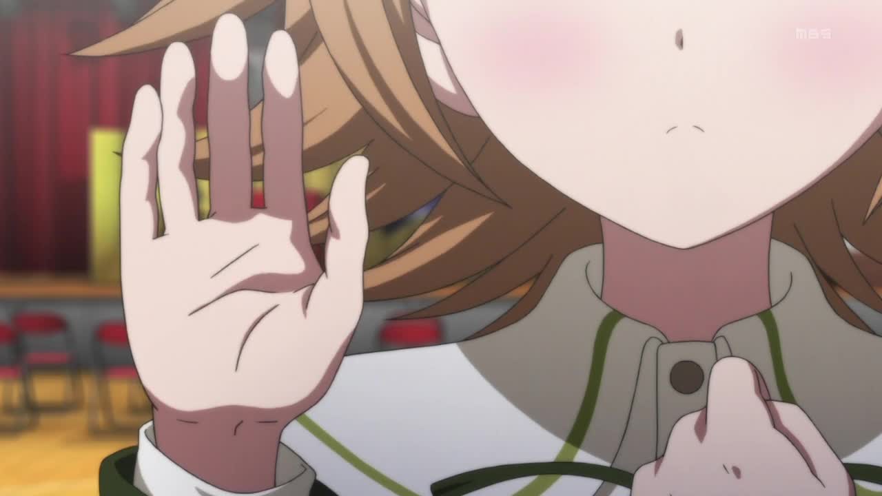 Кадры из Данганронпа: Школа надежды и безнадёжные школьники (2013)