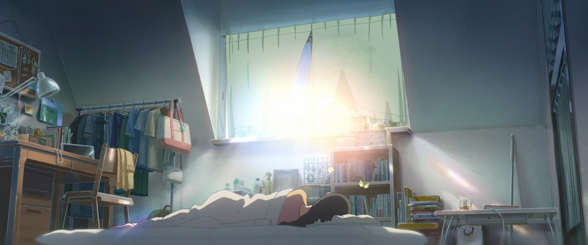 Судзумэ, закрывающая двери (2022)