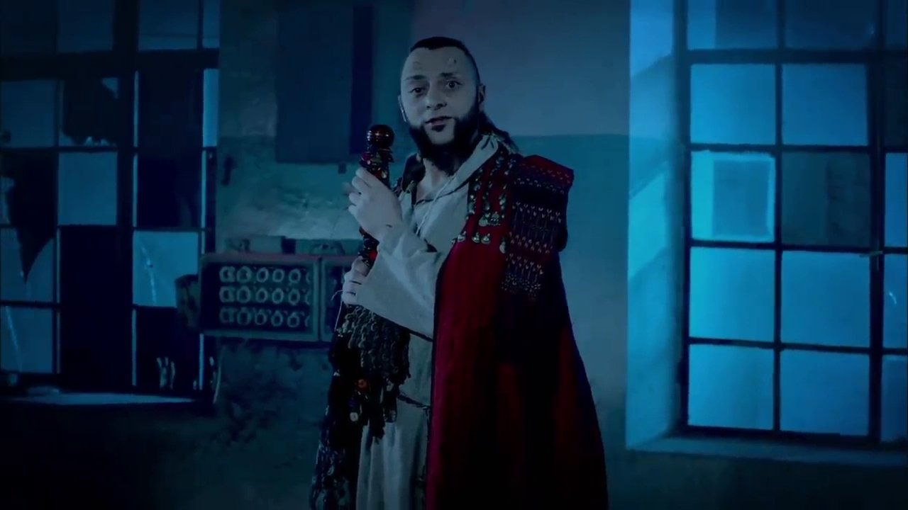 Кадры из Странные истории (2012)