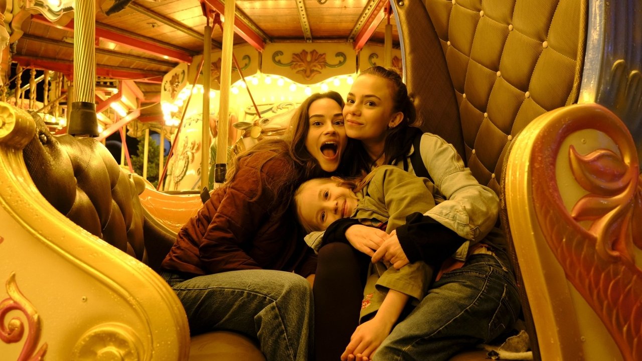 Кадры из Улыбнись своей судьбе (2022)