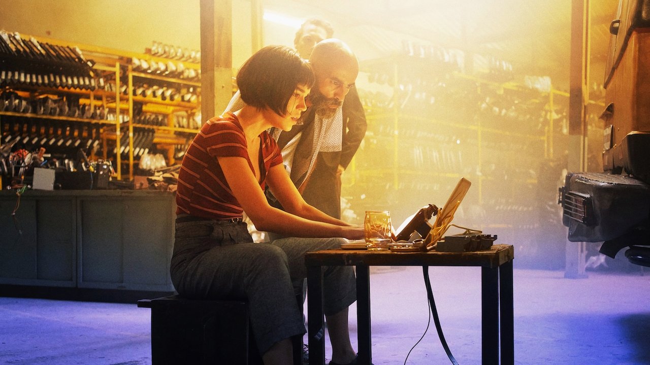 Кадры из Всеведущий (2020)