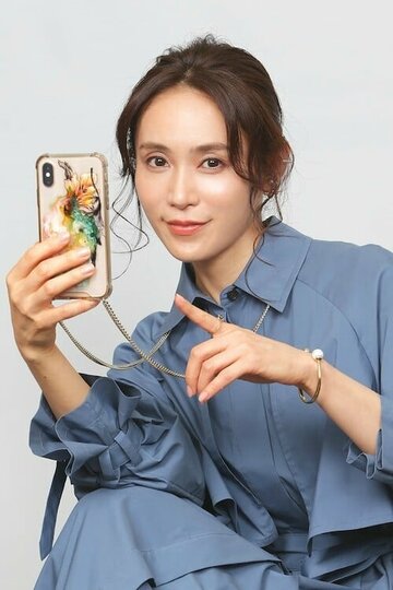 Смотреть Дневник 38-летней разведённой женщины, которая попробовала приложение для знакомств на HDrezka онлайн в HD качестве 720p